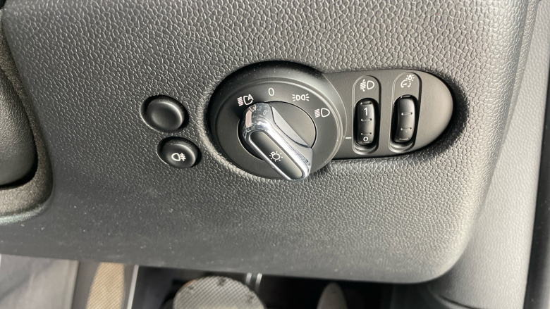 MINI Hatchback 135kW Cooper S Level 2 33kWh 3dr Auto Electric Hatchback